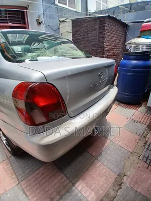Toyota Platz 2001 Silver