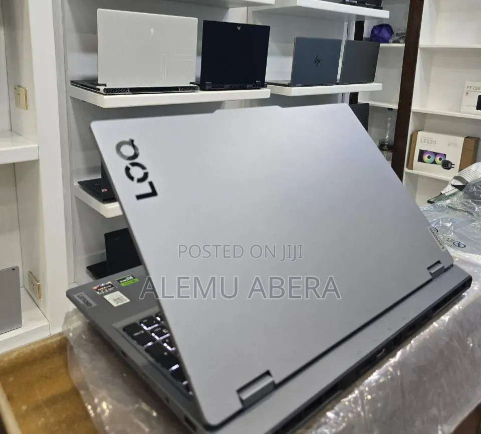 New Laptop Lenovo LOQ 15AHP10 16GB AMD Ryzen 5 SSHD (Hybrid) 512GB
