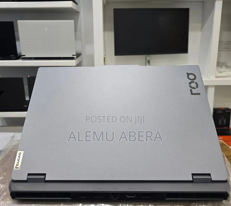New Laptop Lenovo LOQ 15AHP10 16GB AMD Ryzen 5 SSHD (Hybrid) 512GB
