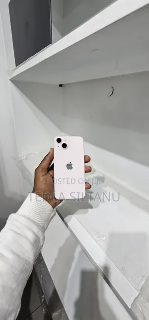 New Apple iPhone 13 128 GB Pink