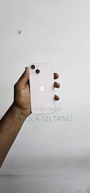 New Apple iPhone 13 128 GB Pink
