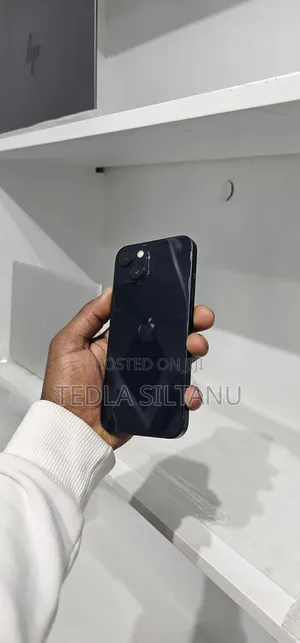 New Apple iPhone 13 128 GB Black