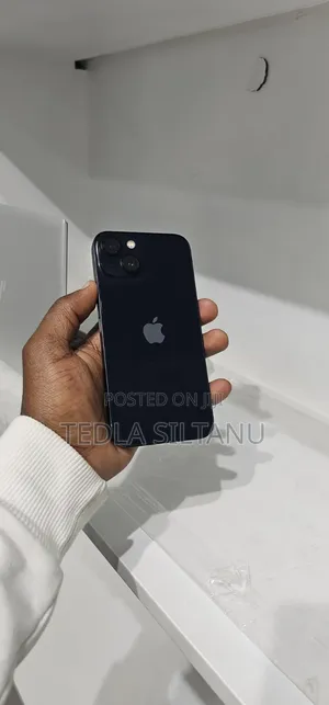 New Apple iPhone 13 128 GB Black