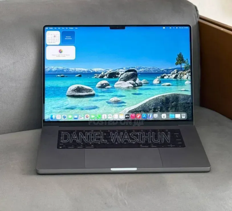New Laptop Apple MacBook Pro 2021 M1 16GB Apple M1 Pro SSD 512GB