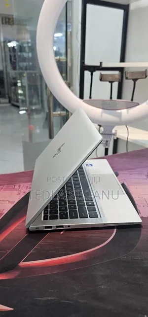 New Laptop HP EliteBook 830 16GB Intel Core i7 SSD 512GB