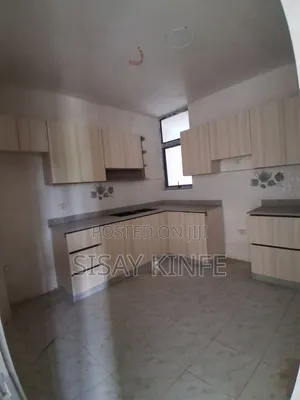 3bdrm Apartment in ሙርጋት, Gullele for sale