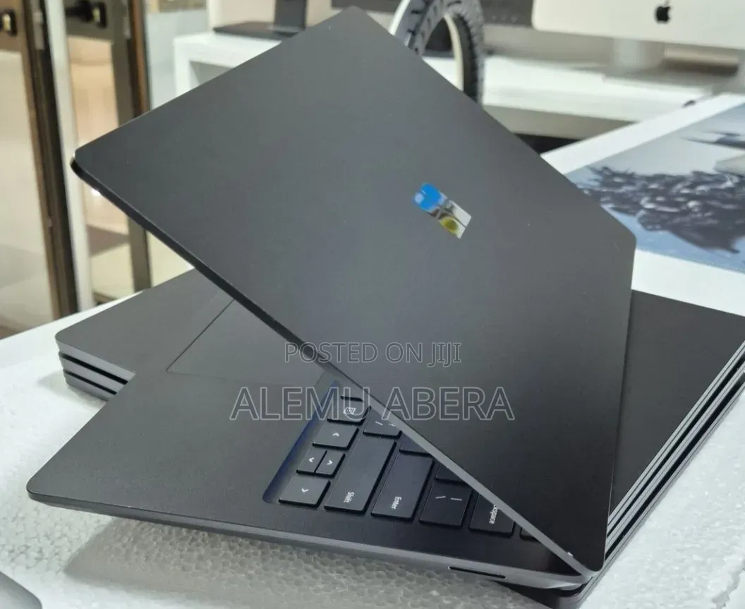 New Laptop Microsoft Surface Laptop 3 16GB Intel Core i7 SSD 256GB