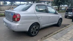 Toyota Platz 2001 Silver