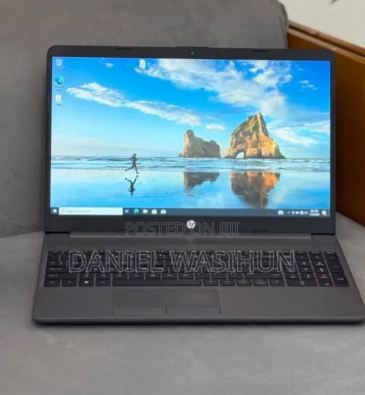 New Laptop HP Stream Notebook 8GB Intel Core i7 HDD 1T