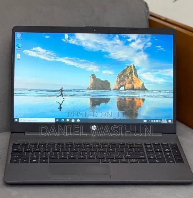 New Laptop HP Stream Notebook 8GB Intel Core i7 HDD 1T