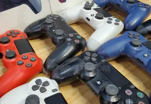 Original PS4 Joystick 100% ኦሪጅናል ከ Poland የመጣ በፈለጉት ከለር መርጠው መውሰድ ይችላሉ