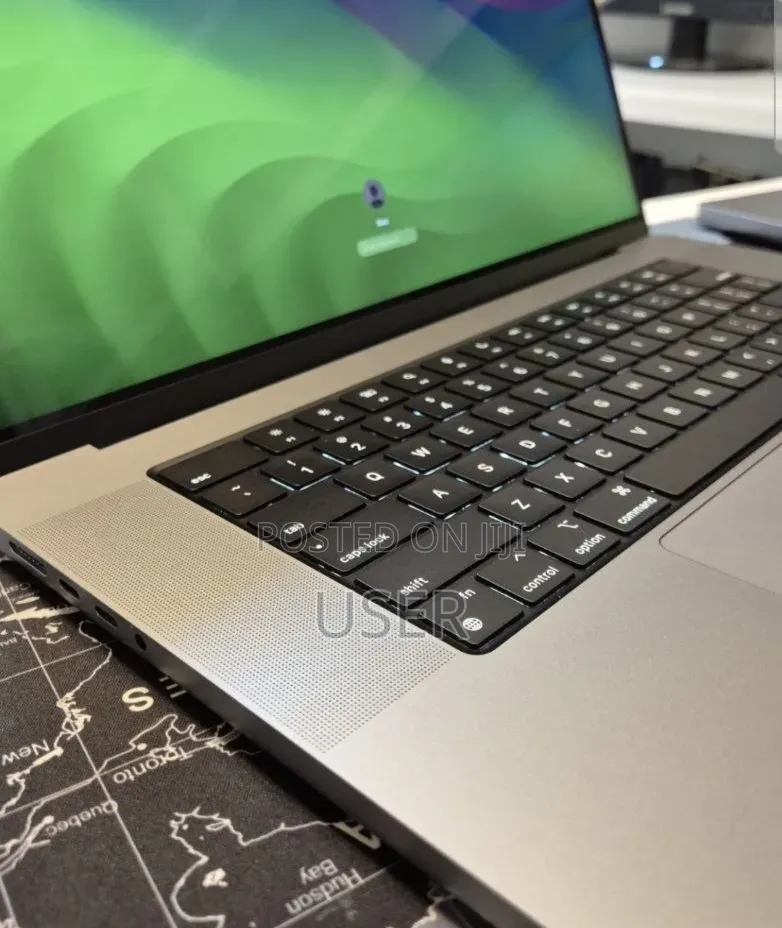 New Laptop Apple MacBook Pro 2021 M1 Max 64GB Intel Core i9 SSD 1T