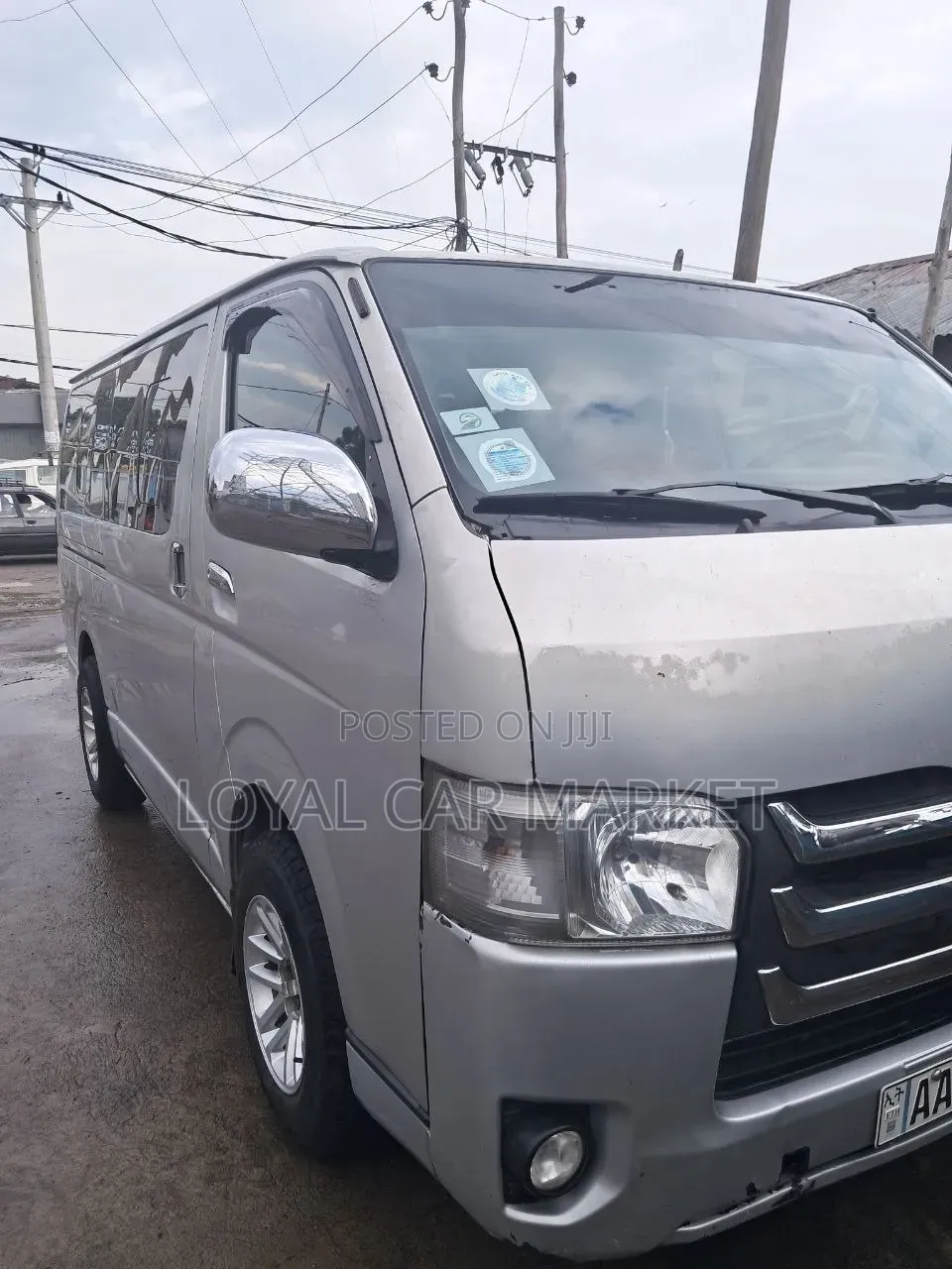 Toyota HiAce 2017 Silver