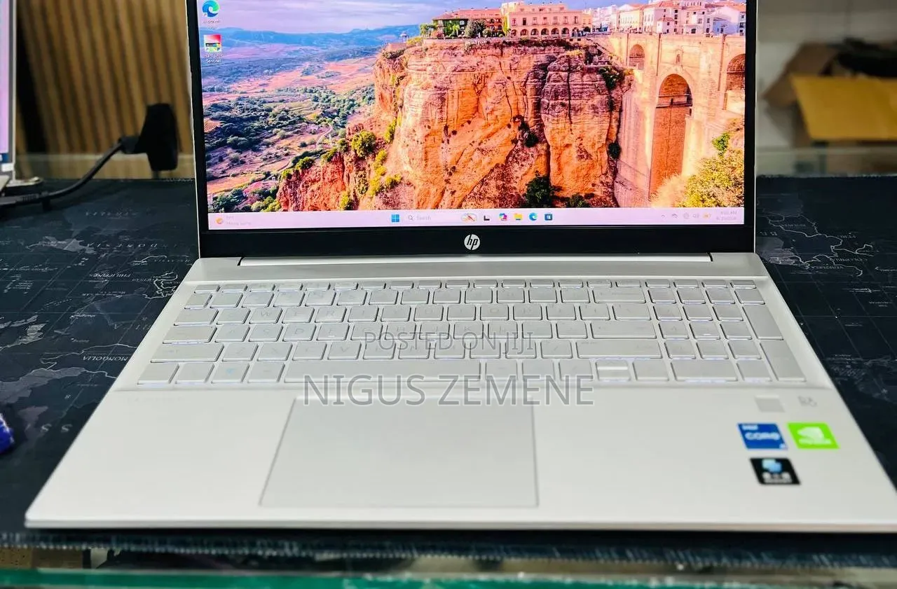New Laptop HP Pavilion 15 16GB Intel Core i5 SSD 512GB