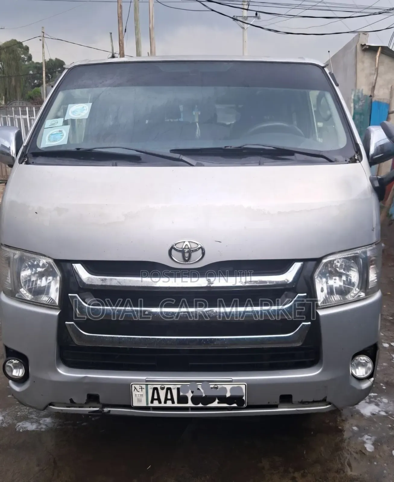 Toyota HiAce 2017 Silver