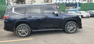 Toyota Land Cruiser 76 Series 2022 Black