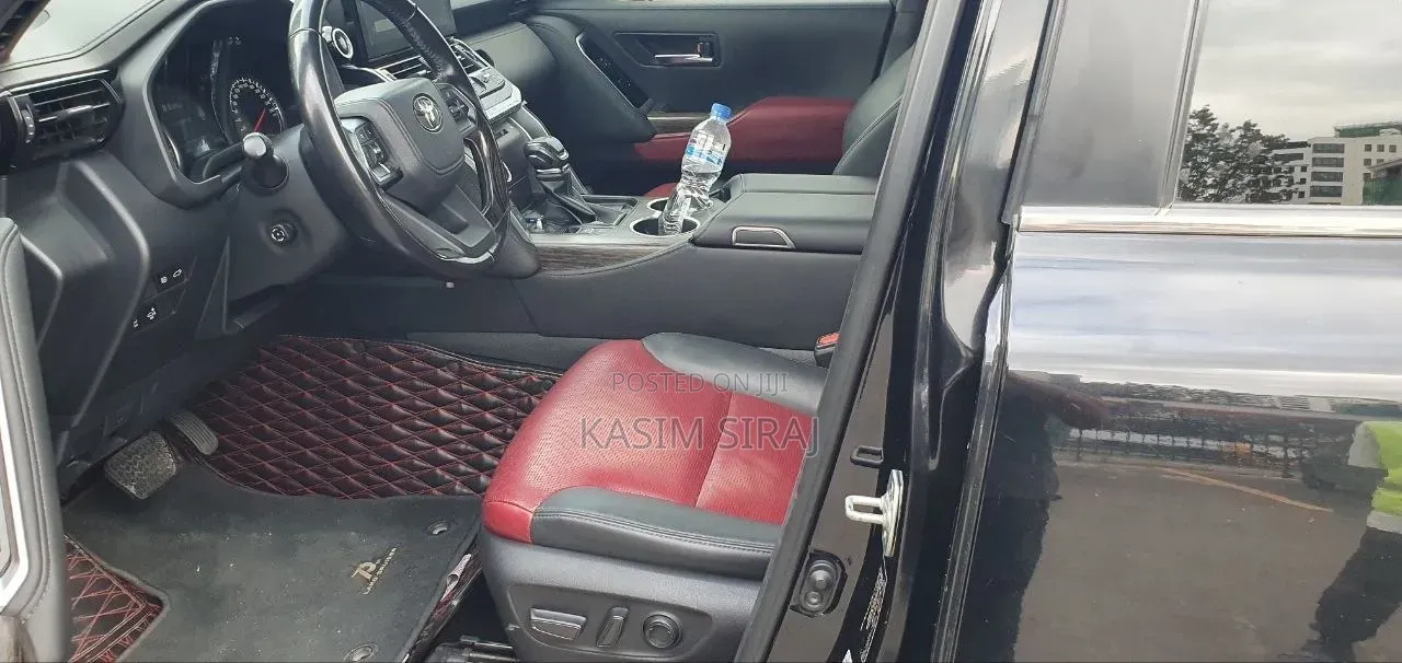 Toyota Land Cruiser 76 Series 2022 Black