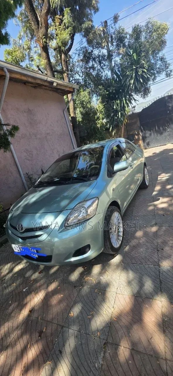 Toyota Belta 2008 Blue