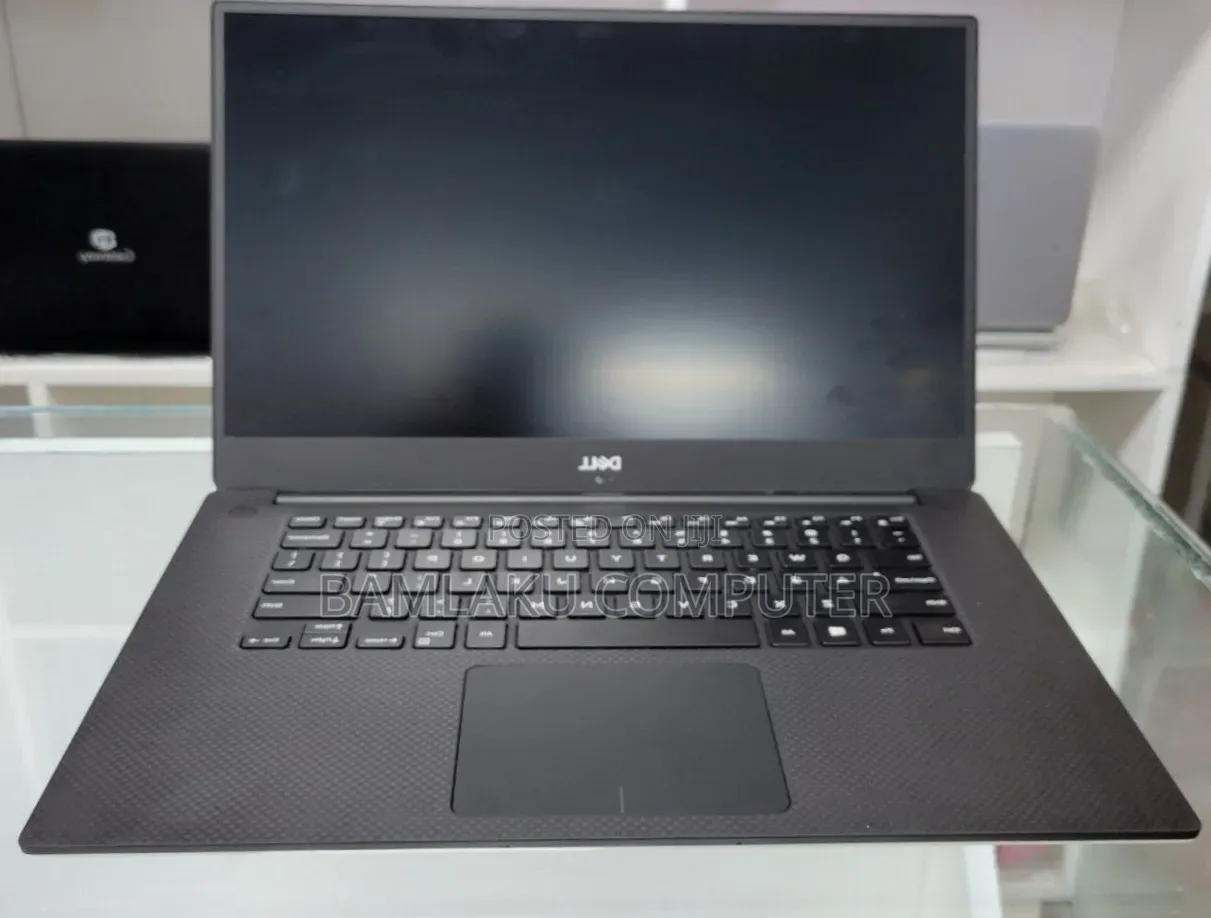 New Laptop Dell Precision 5530 16GB Intel Core i7 SSD 512GB