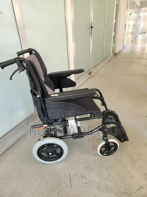 Manual Wheelchair Four Wheelchair輕巧wheelchair两你wheelchair雨量wheelchair