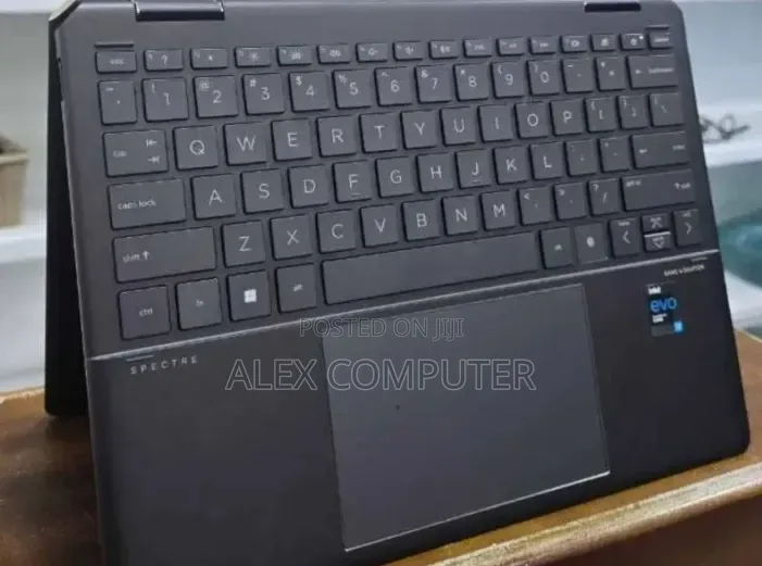 New Laptop HP Spectre X360 16GB Intel Core i7 SSD 1T
