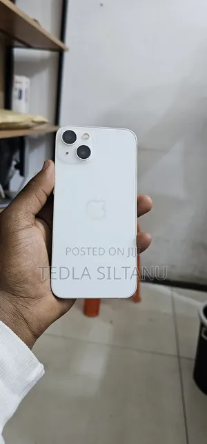 New Apple iPhone 13 128 GB White
