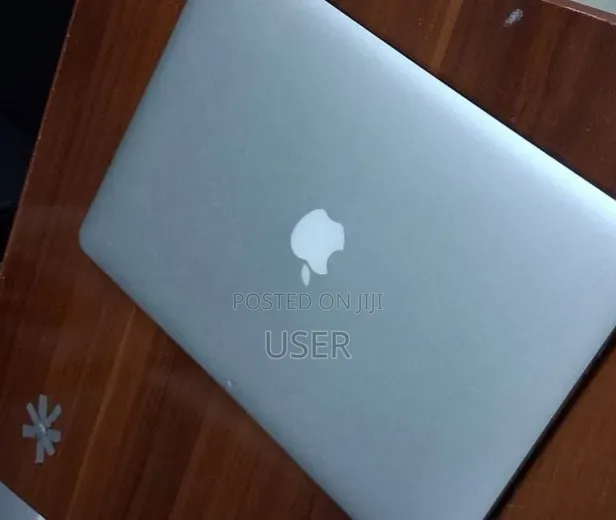 New Laptop Apple MacBook Pro 2014 16GB Intel Core i7 SSD 256GB