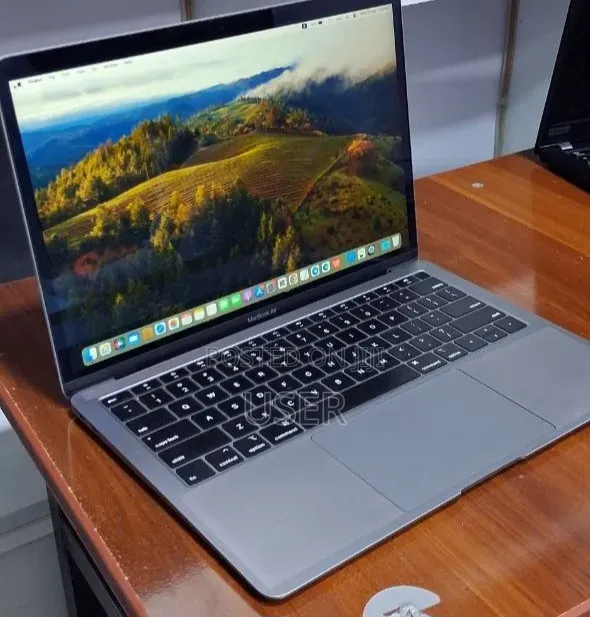 New Laptop Apple MacBook Air 2019 8GB Intel Core i5 SSD 128GB