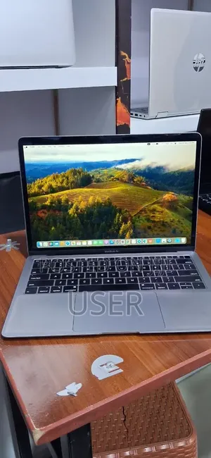 New Laptop Apple MacBook Air 2019 8GB Intel Core i5 SSD 128GB