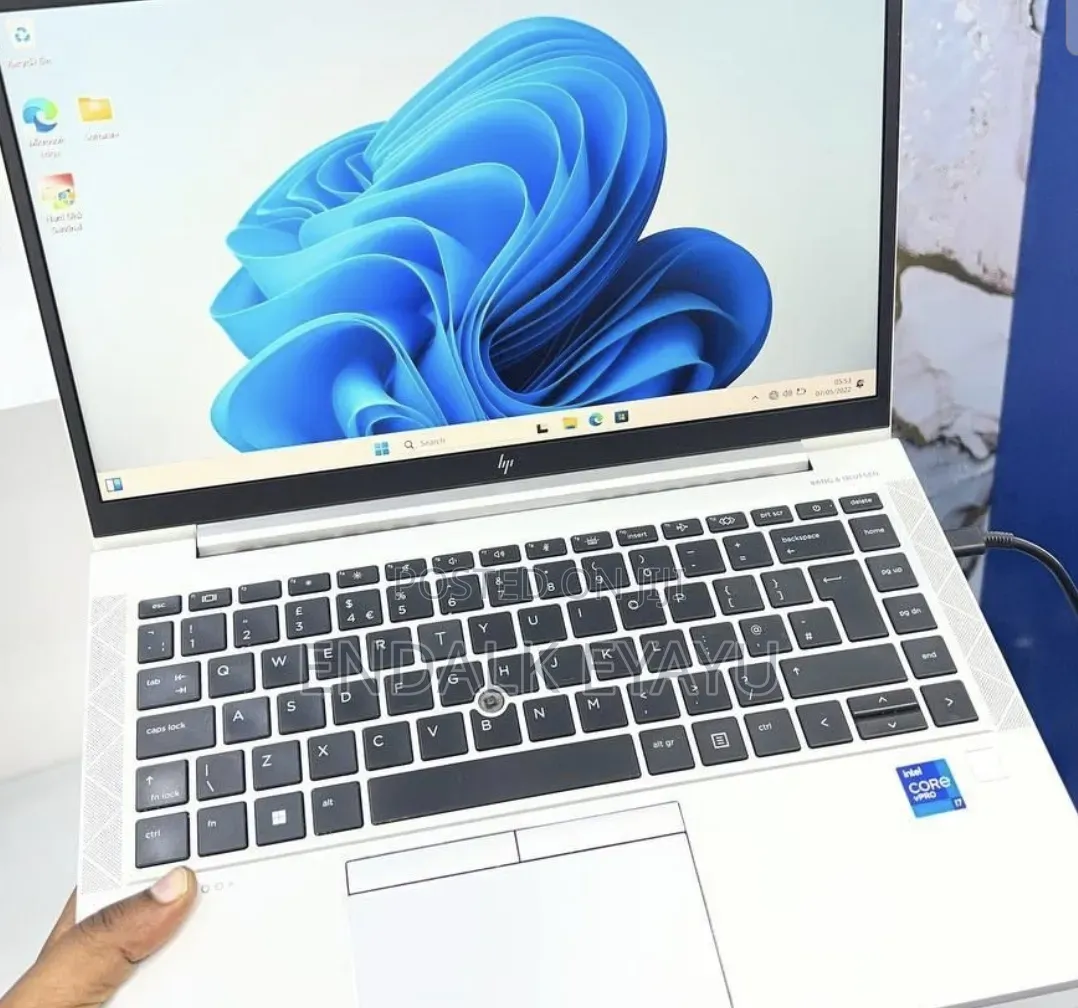 New Laptop HP EliteBook 840 G8 16GB Intel Core i7 SSD 512GB