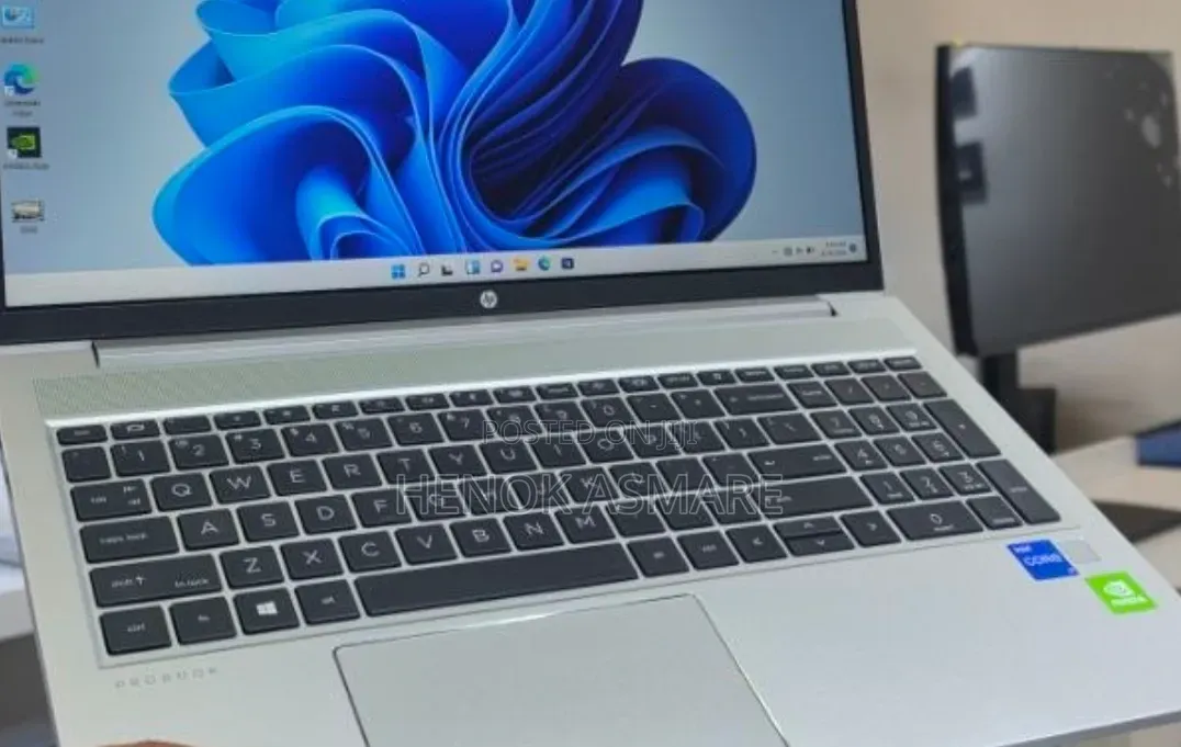 New Laptop HP ProBook 450 G8 16GB Intel Core i7 SSD 512GB