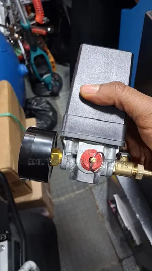 Compressor Switch for Both 220V and 380V