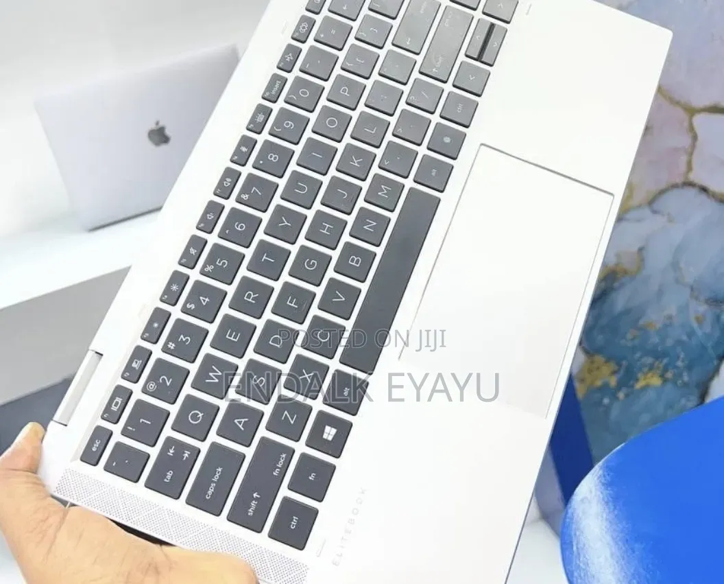 New Laptop HP EliteBook x360 1040 G7 16GB Intel Core i7 SSD 512GB