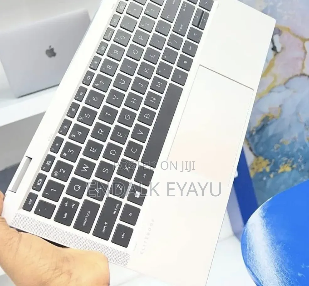 New Laptop HP EliteBook x360 1040 G7 16GB Intel Core i7 SSD 512GB