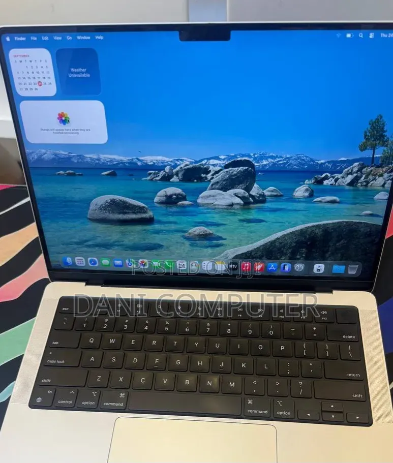 New Laptop Apple MacBook Pro 2021 M1 16GB Apple M1 Pro SSD 512GB