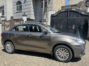 Suzuki Dzire 2022 Silver
