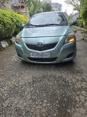 Toyota Yaris 2007 Gold