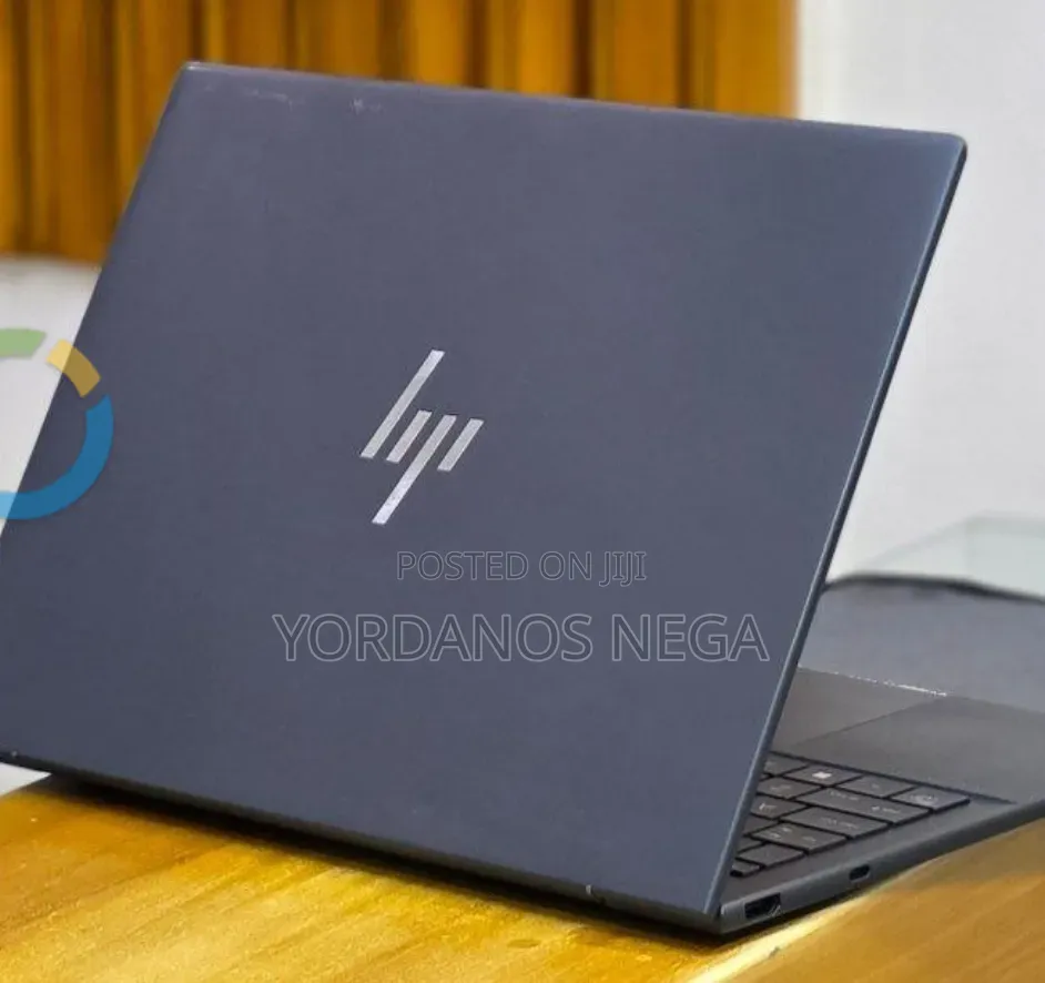 New Laptop HP Dragonfly G3 16GB Intel Core i7 SSD 512GB