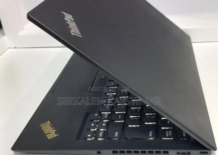 New Laptop Lenovo ThinkPad X1 Carbon 8GB Intel Core i5 SSD 256GB