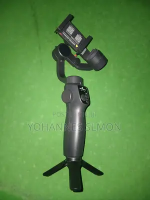 F10 3-Axis Smartphone Gimbal Stabilizer (Model F10).