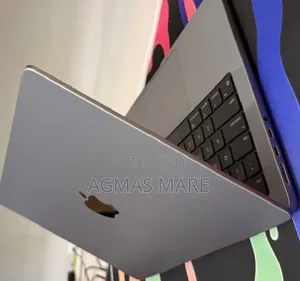New Laptop Apple MacBook Pro 2023 M3 8GB Apple M3 SSD 512GB