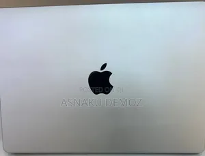 New Laptop Apple MacBook Pro 8GB Intel Core M3 SSD 512GB