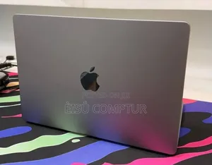 New Laptop Apple MacBook Pro 2023 M3 8GB Apple M3 Pro SSD 512GB