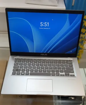 New Laptop Asus Vivobook 14 8GB Intel Atom SSD 256GB