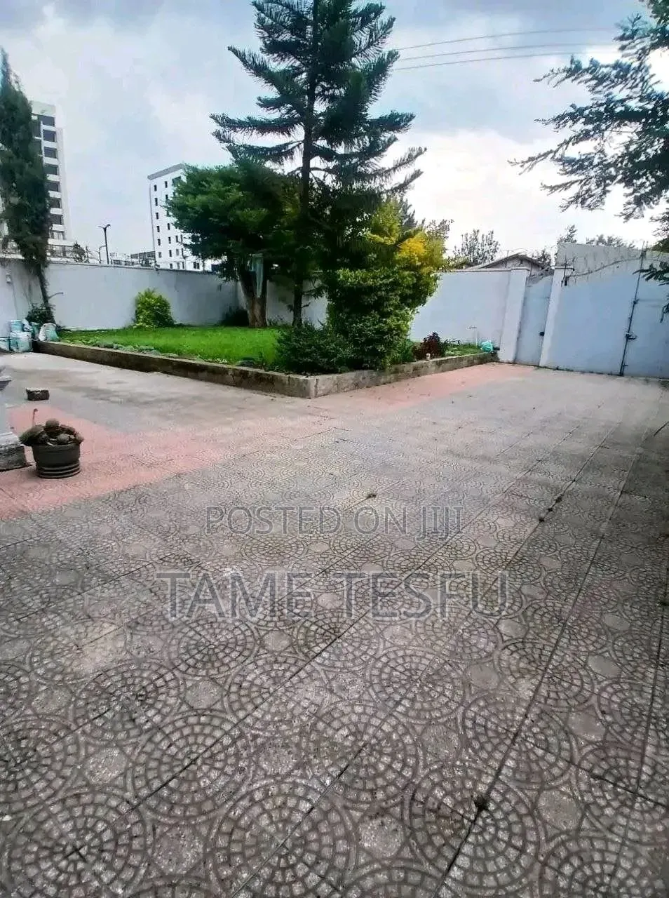 Furnished 8bdrm House in Germany, Nifas Silk-Lafto for sale