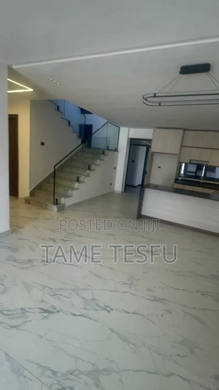 Furnished 6bdrm House in Cmc ወሰን ህልሳይድ ት ቤት, Yeka for sale