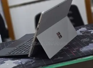 New Laptop Microsoft Surface 16GB Intel Core i5 SSD 256GB