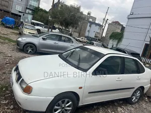 Volkswagen Polo Variant 1999 White