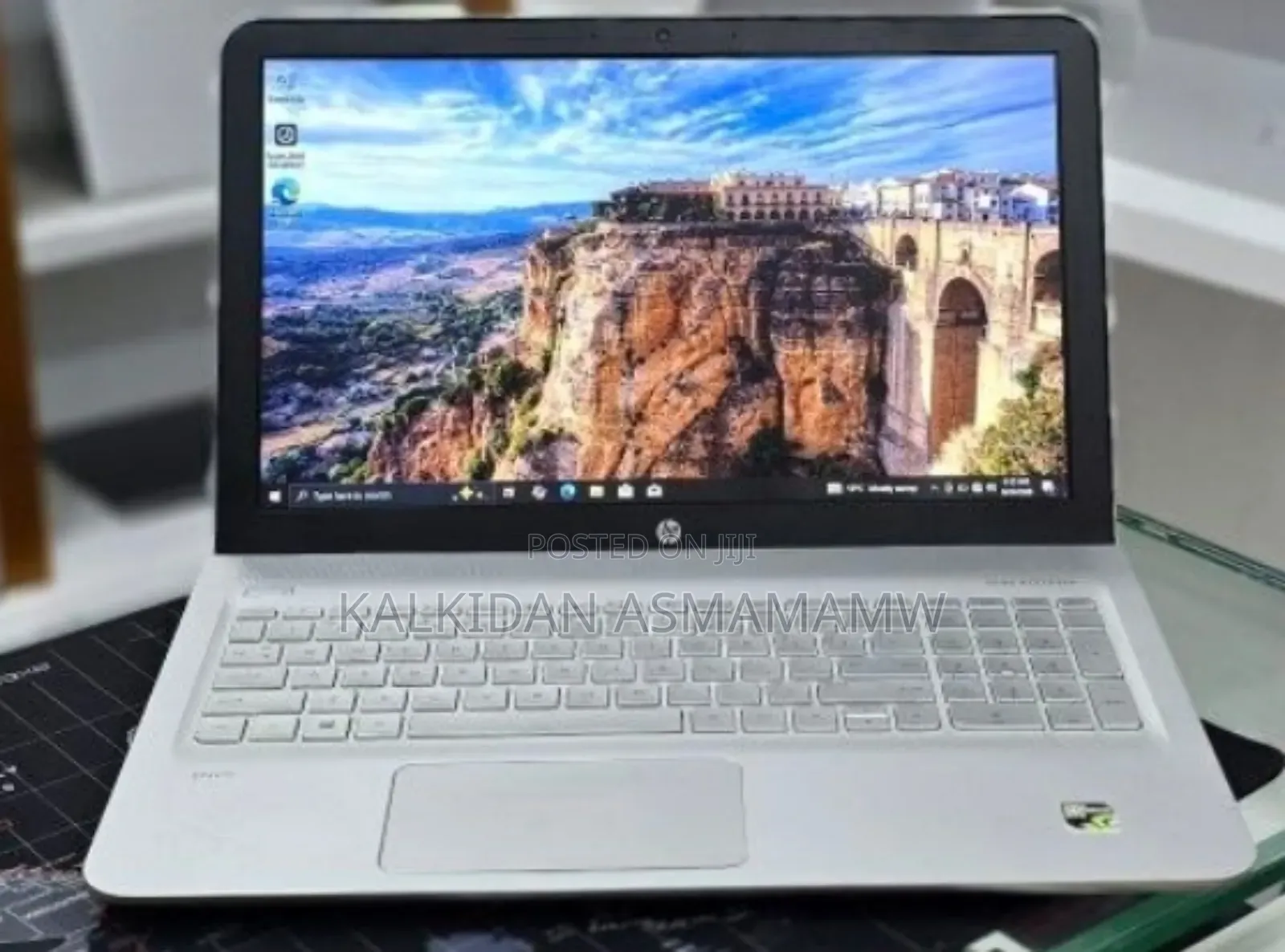 New Laptop HP Envy x360 12GB Intel Core i5 SSD 128GB