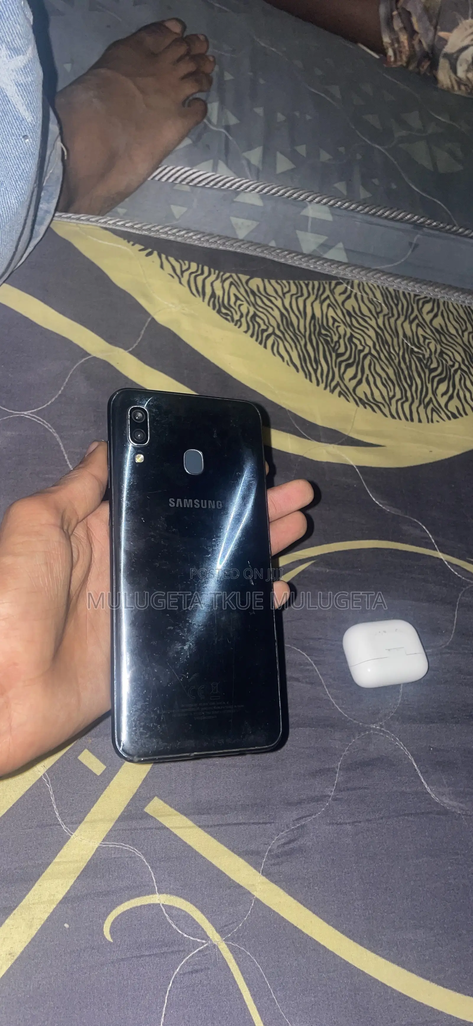 Samsung Galaxy A30 64 GB Black